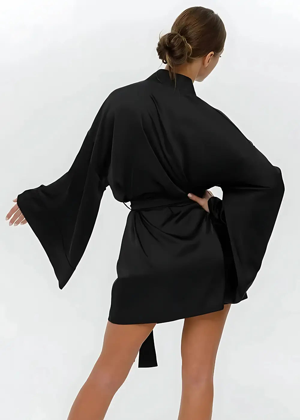 Kimono Court Femme en Satin Noir Uni